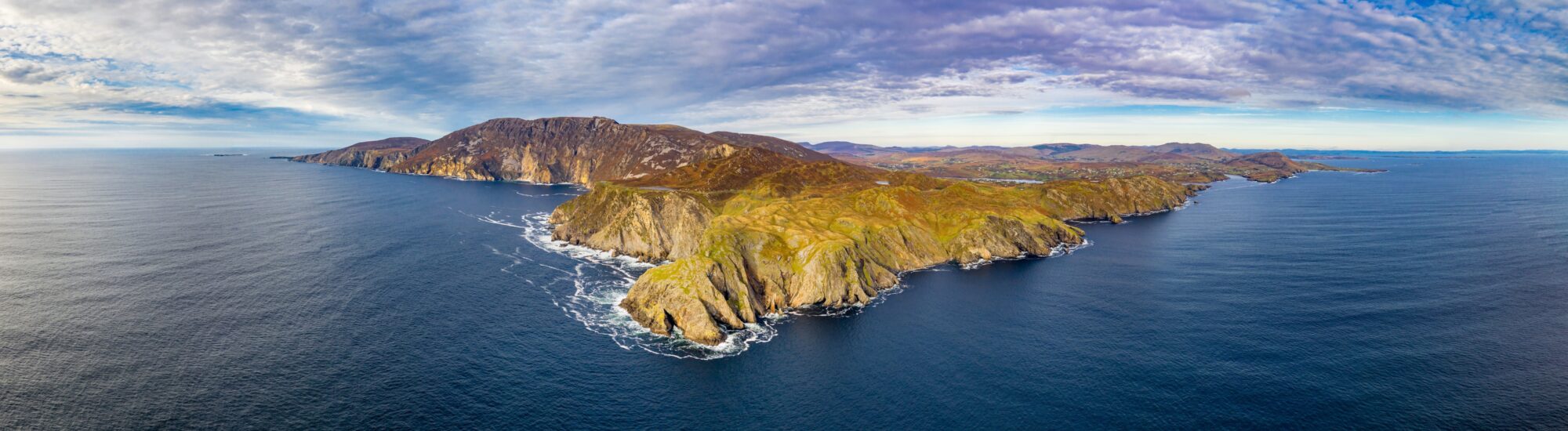 Vue aérienne de Slieve League - © Lukassek