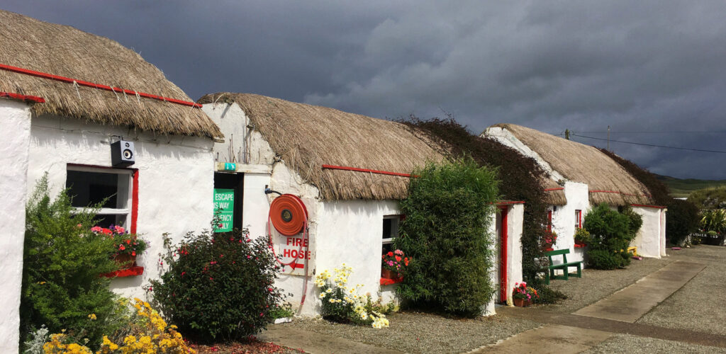 Irlanda – Un incendio devasta una grande attrazione della Contea di Donegal