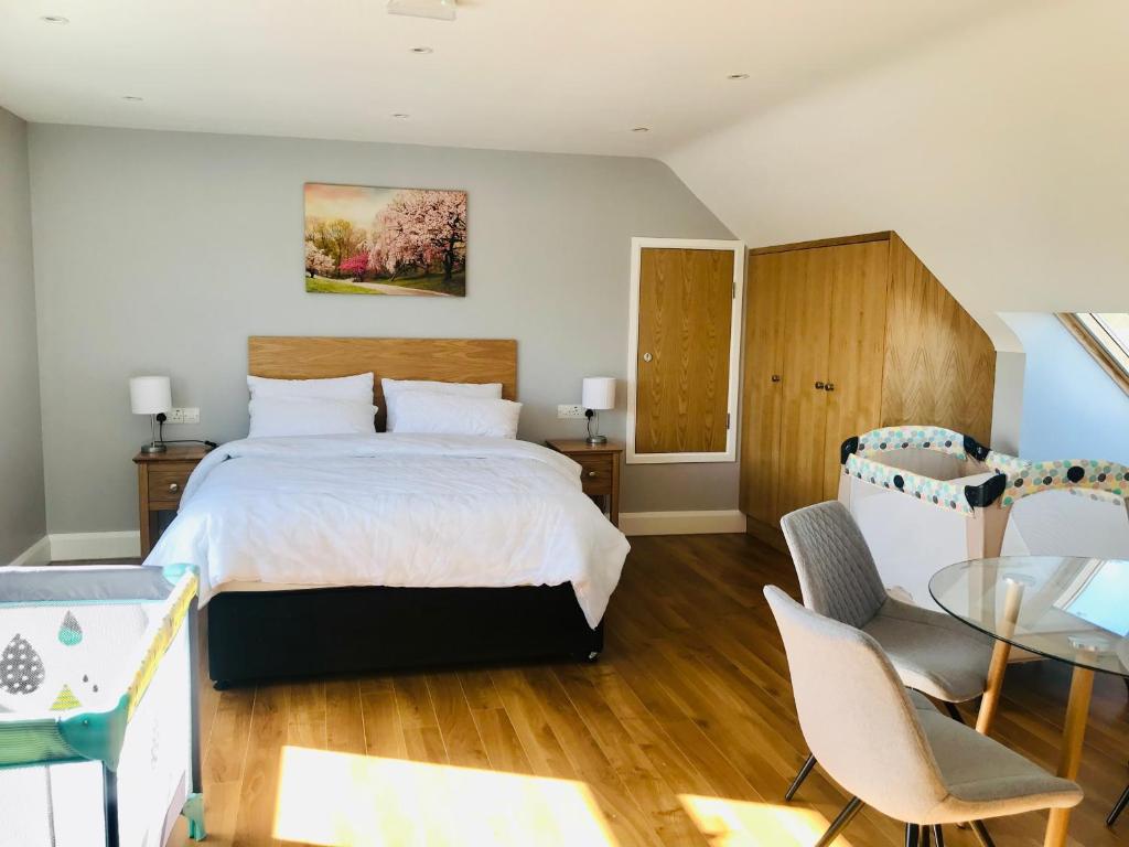 Leanna's Lodge