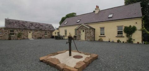 Old Scragg Farm Cottage in the Irish Countryside