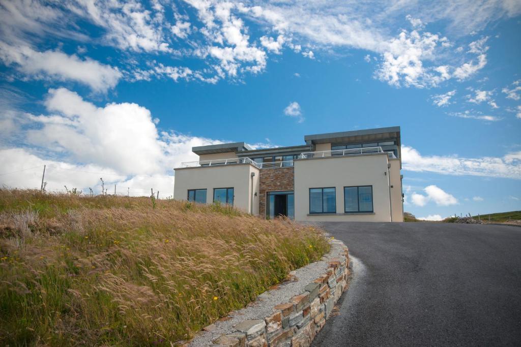 Property 260 - Moyard