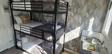 Snug Triple Bunk Studio Room
