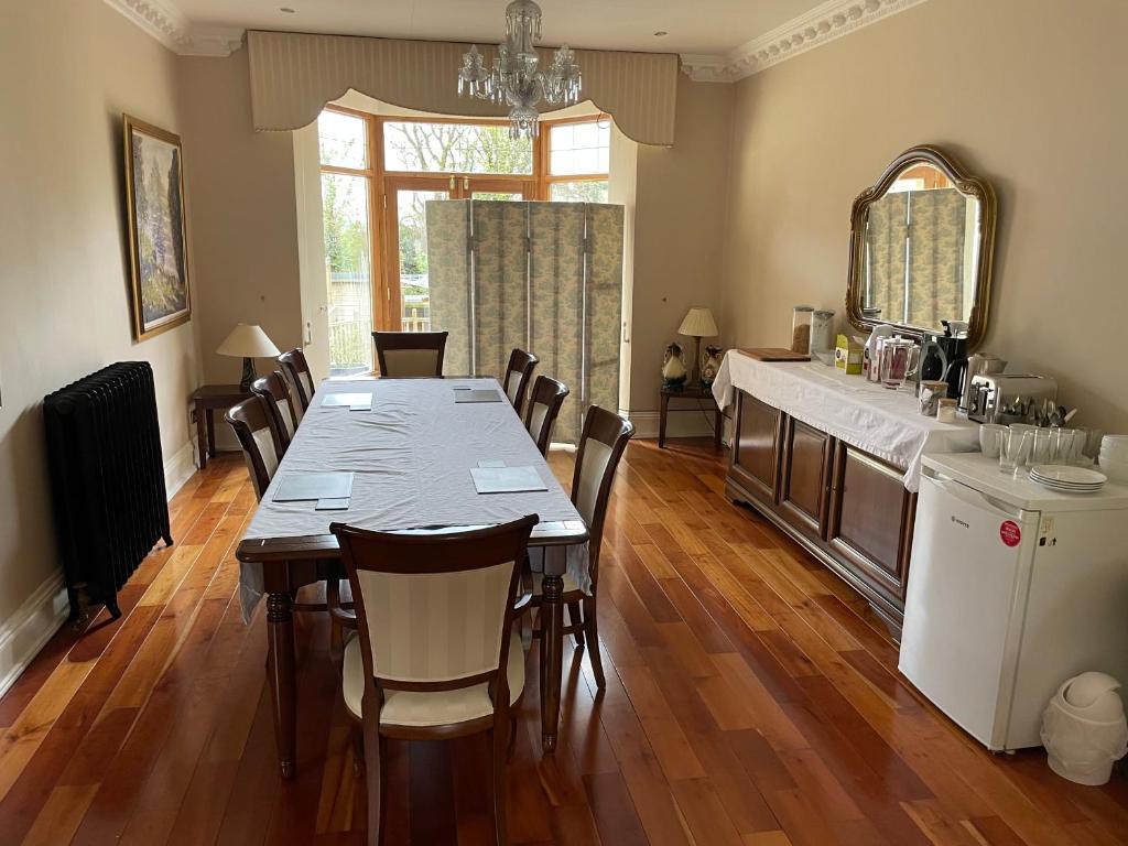 Taylors Hill Luxury Guest House