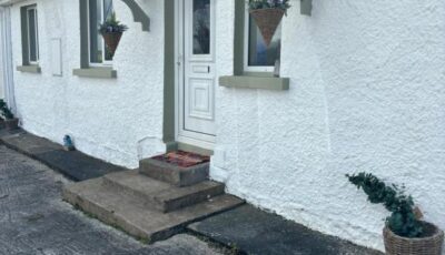 Teach Elle Cottage F94V2W2