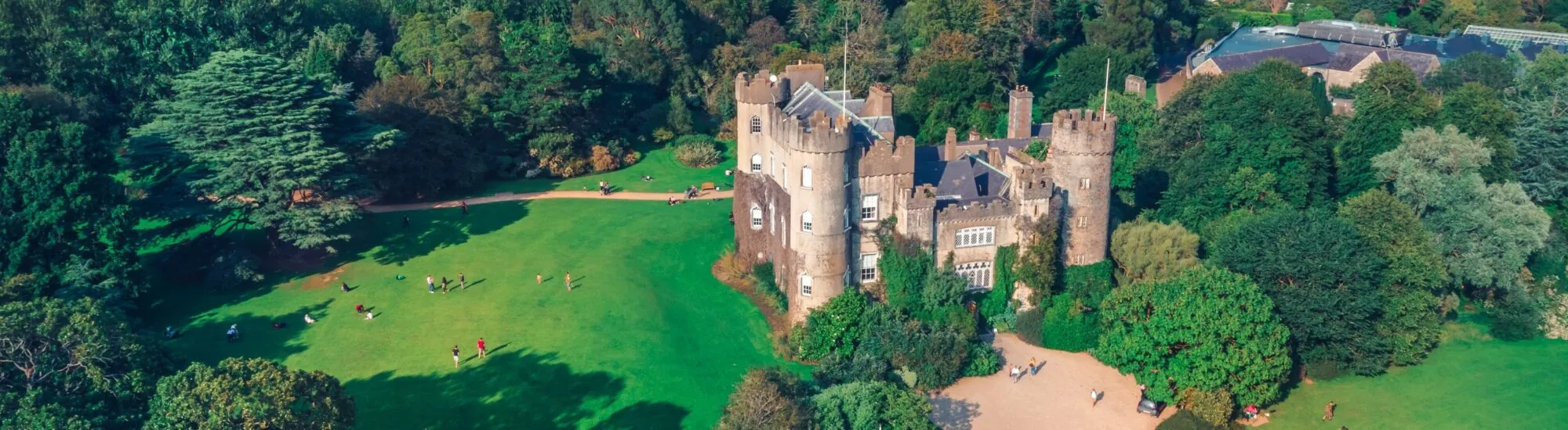 La Malahide castle - © Lucian