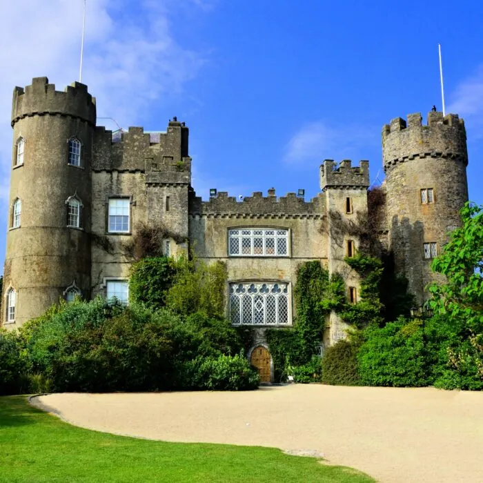 Le Malahide castle - © Jenifoto