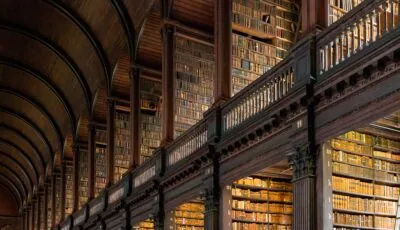 La Old Library del Trinity College 2 La Long Room della Old Library prima della rimozione dei suoi libri