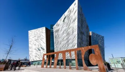 Titanic Belfast 2 Facciata metallica del museo Titanic Belfast