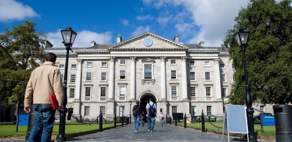 trinity college dublin 1