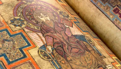 Trinity College 4 Pagina miniata del Book of Kells conservato al Trinity College Dublin