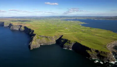 Scogliere di Moher e Oceano Atlantico nella contea di Clare