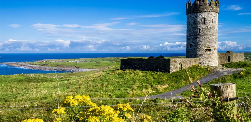 doonagore castle