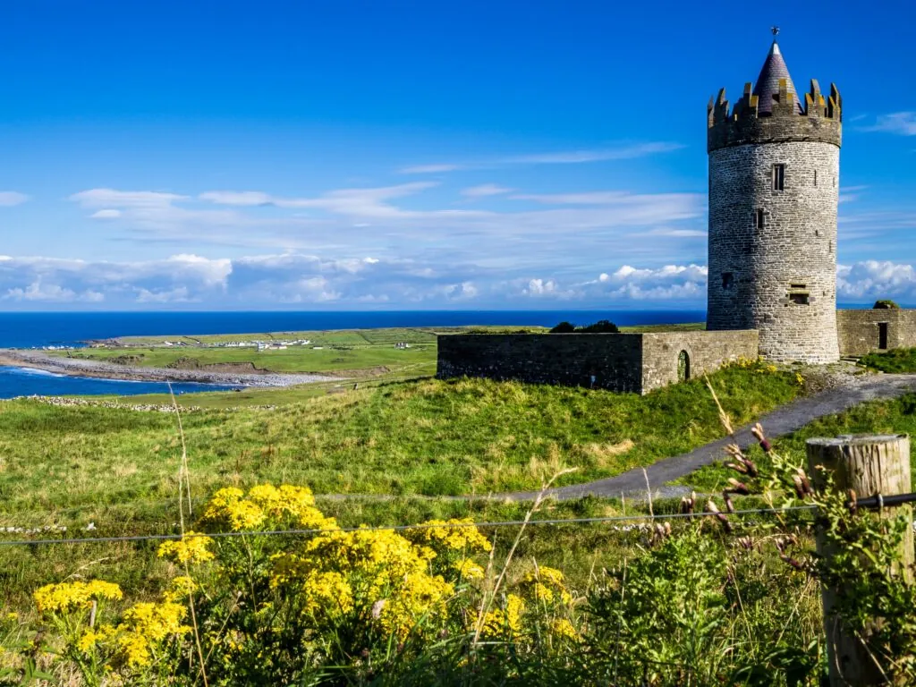 doonagore castle