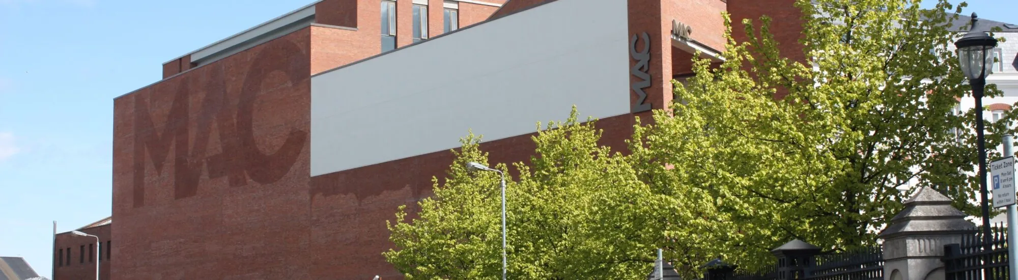 Il Metropolitan Arts Centre (MAC) di Belfast