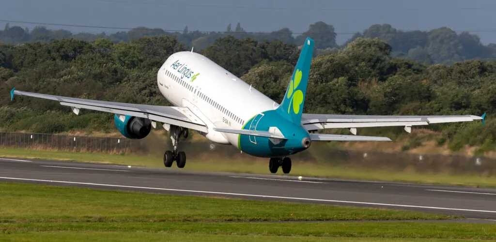 Aer Lingus: la compagnia aerea costretta a cancellare più di 270 voli fino a domenica
