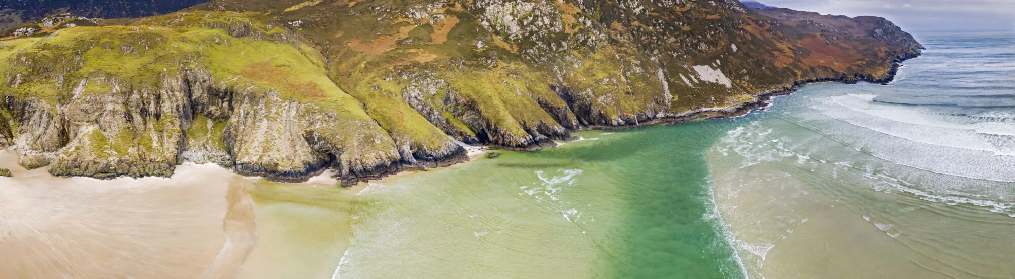 La Spiaggia e le Grotte di Maghera