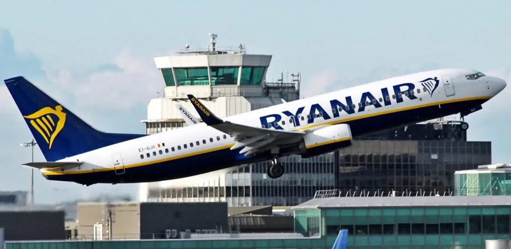 Covid-19 : Ryanair non rimborserà i voli di novembre