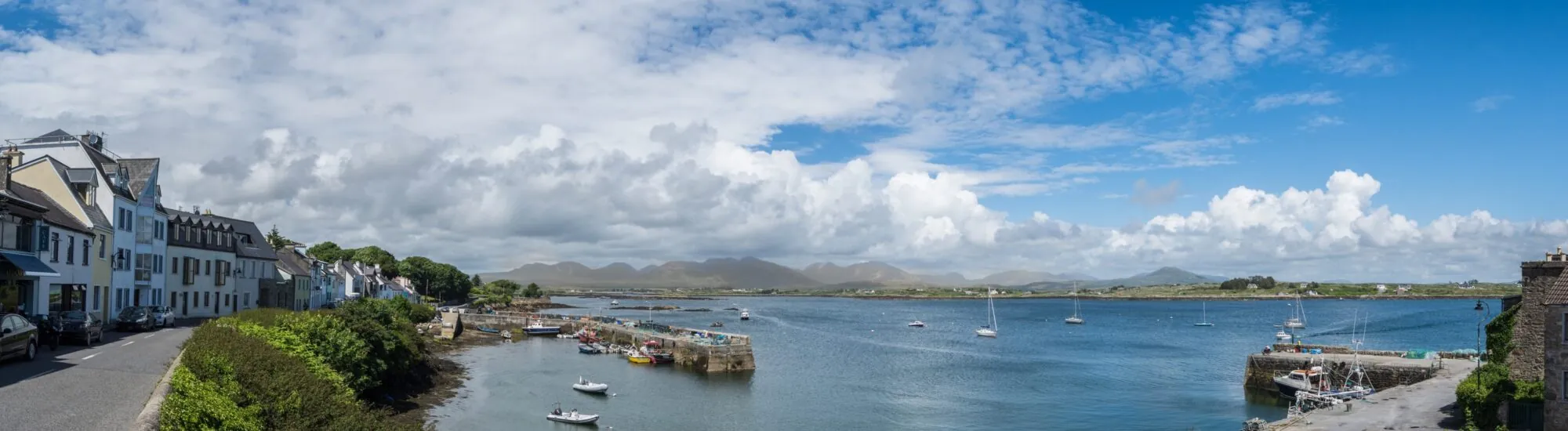 Roundstone - © greenphotoKK