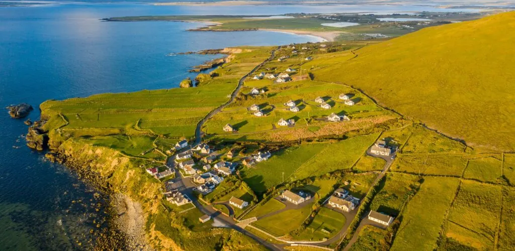 Allerta offerta: l’Irlanda ti offre 85.000€ per vivere su una delle sue isole isolate!