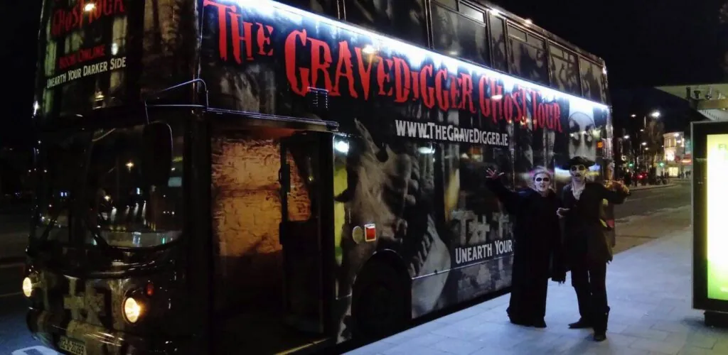 the gravedigger ghost tour