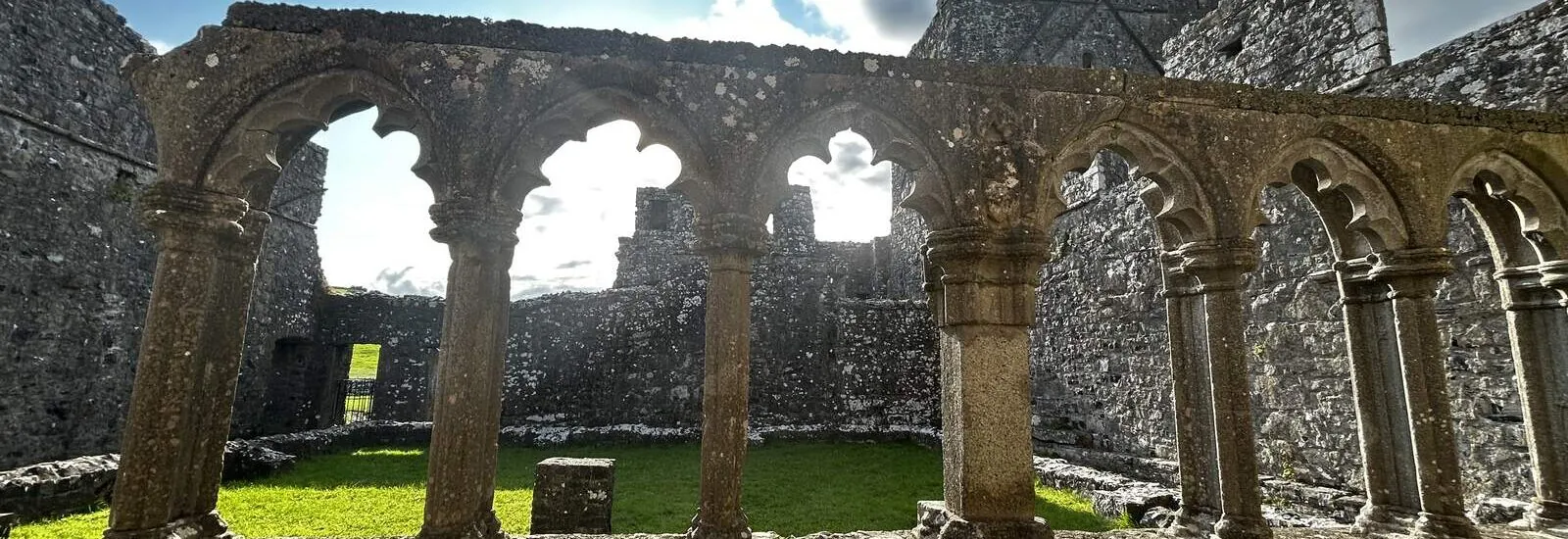 Fore abbey - © Fiona Fitzgerald - Fáilte Ireland