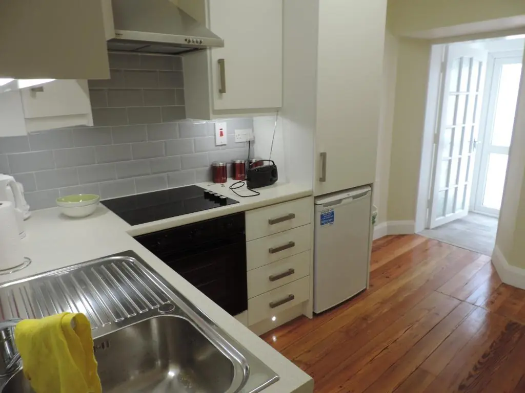 11 Malin Street