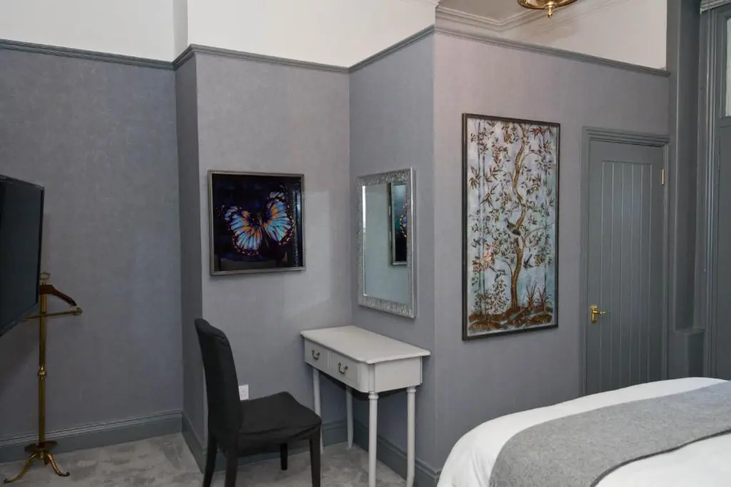 2 Minutes from Drumcondra Station