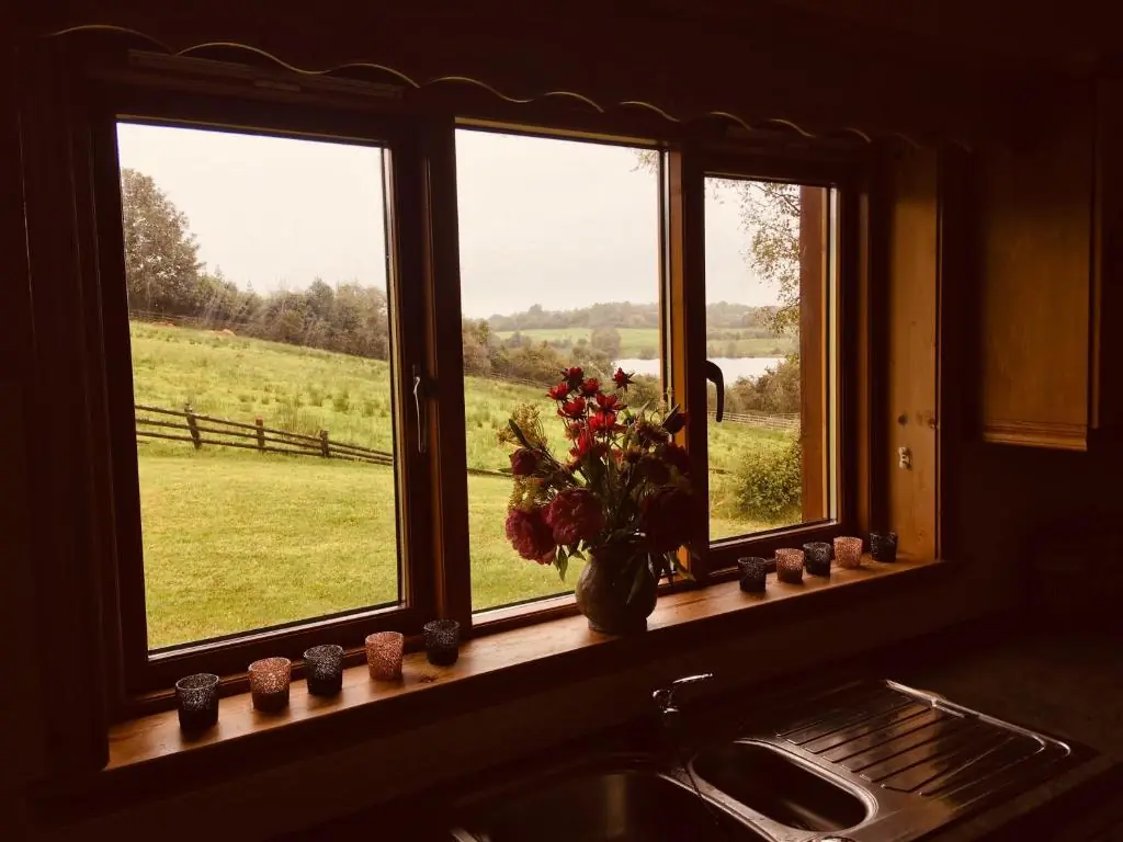 4 Bedrooms with stunning Lake View Drumcoura Lake Resort beside Saloon & equestrian Centre