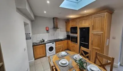 4 Eyre Square Lane