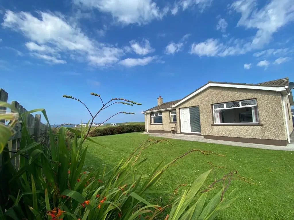 9 Tullan Strand