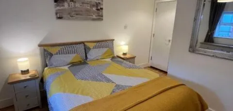 Apartment 12 Sea Wharf