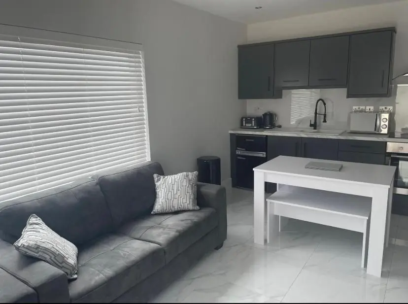 Apt 3