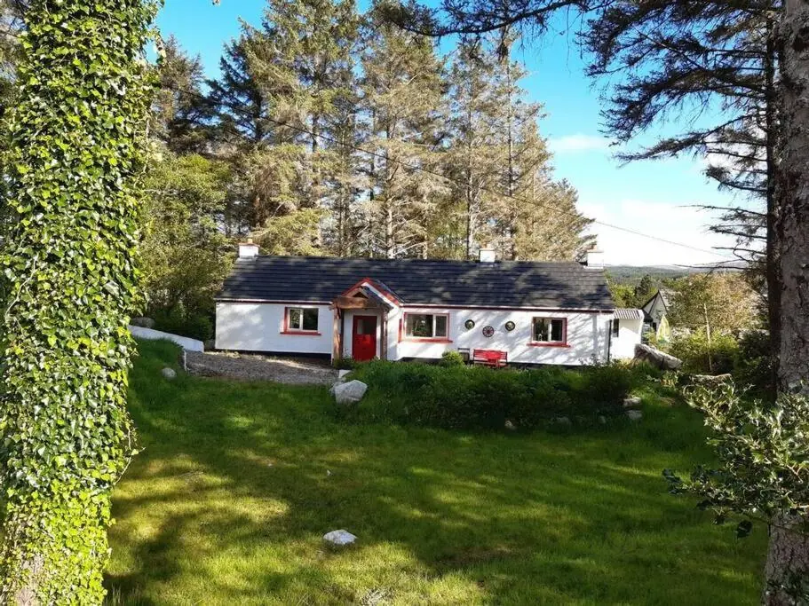 Back2Roots - Beautifully Restored Cottage