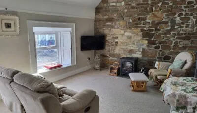 Charming 2-Bed Apartment in Donegal Town Centre