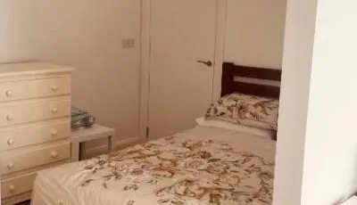 Colton House - Apt 3