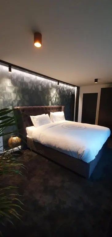 Contemporary Dublin Suite