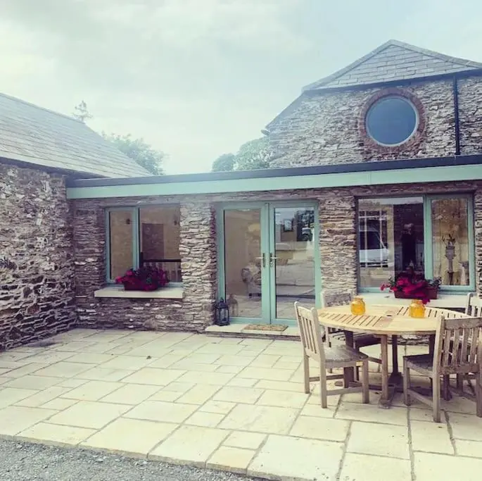 Courtyard Stables