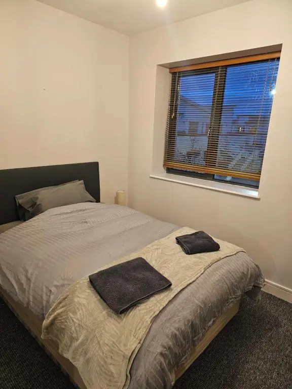 Cozy 2 Bedroom Apartment