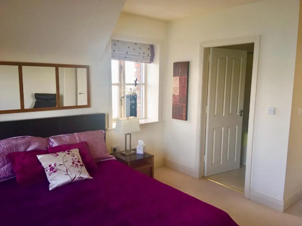 Curlew Apartment