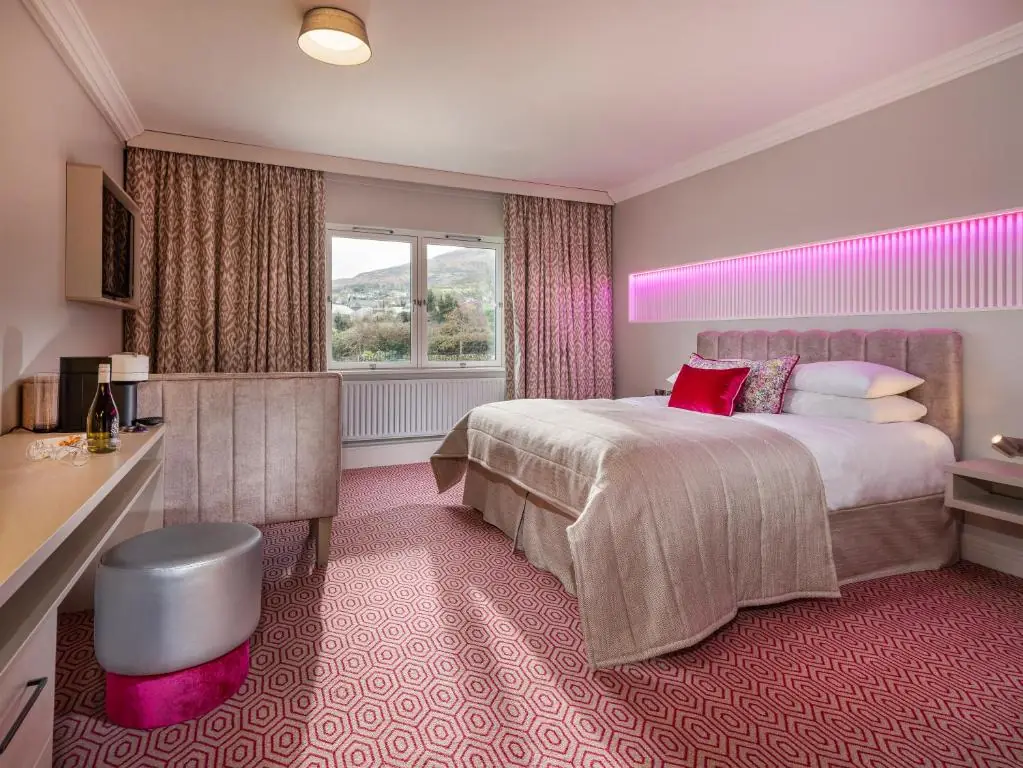 Four Seasons Hotel