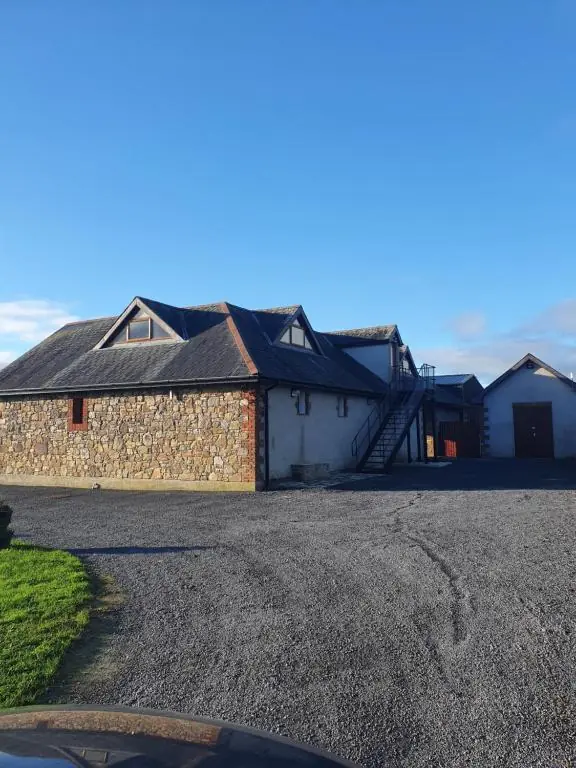 Mount Bolton Over Stables Apartments